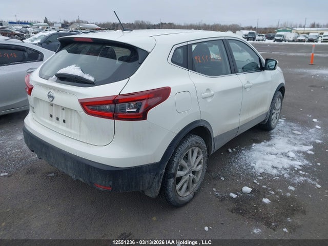 JN1BJ1AV3MW322191 Nissan Qashqai S
