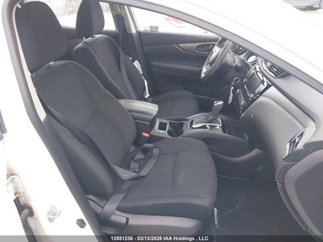 JN1BJ1AV3MW322191 Nissan Qashqai S