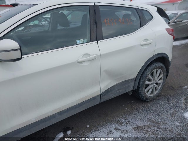 JN1BJ1AV3MW322191 Nissan Qashqai S