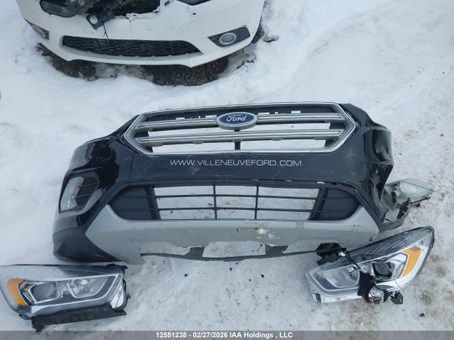 1FMCU9HD3JUC39111 Ford ESCAPE SEL