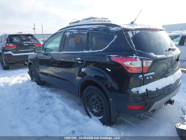 1FMCU9HD3JUC39111 Ford ESCAPE SEL
