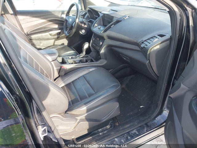 1FMCU9HD3JUC39111 Ford ESCAPE SEL