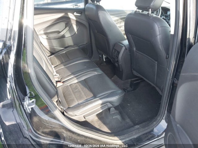 1FMCU9HD3JUC39111 Ford ESCAPE SEL