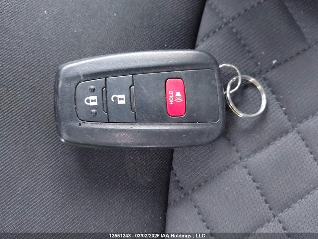 JTNKHMBX5M1102991 Toyota C-hr Xle Premium