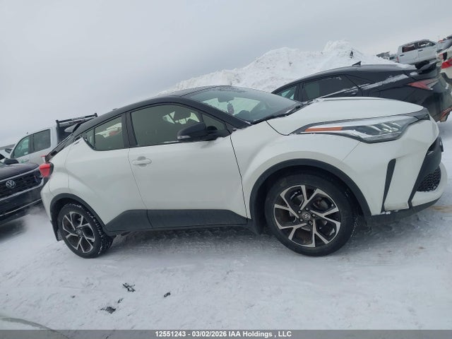 JTNKHMBX5M1102991 Toyota C-hr Xle Premium