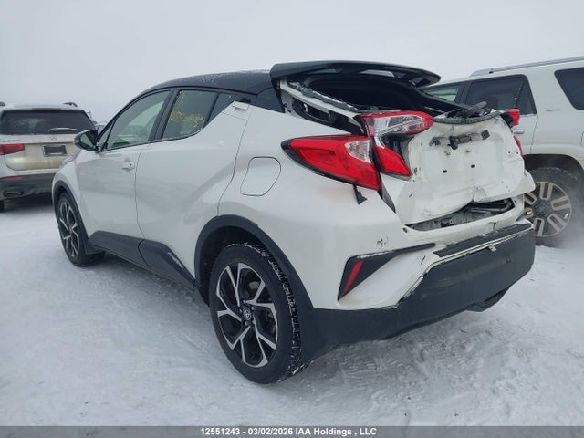JTNKHMBX5M1102991 Toyota C-hr Xle Premium