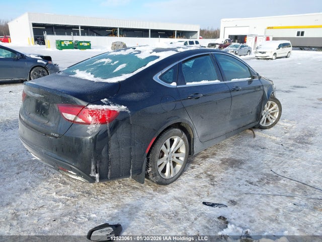 Chrysler 200 Limited 2015 1C3CCCAG2FN525577 Image 4