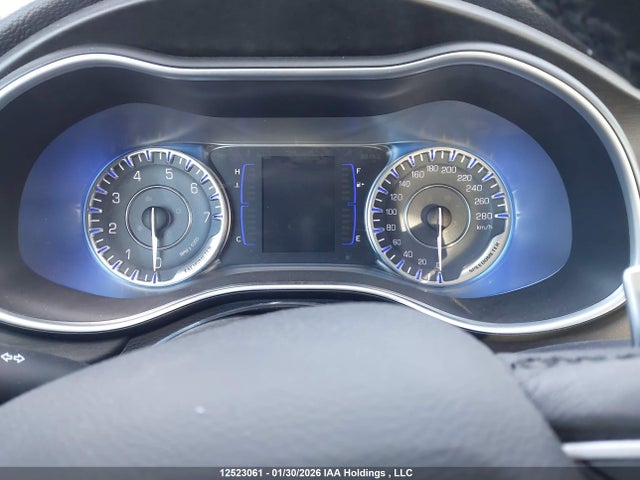 Chrysler 200 Limited 2015 1C3CCCAG2FN525577 Image 7