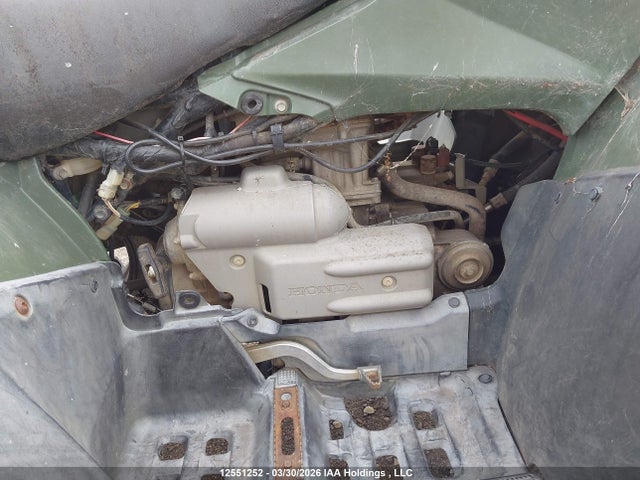 12551252 :رقم المزاد ، 478TE28614A101916 vin ، 2004 Honda Trx650 Fga مزاد بيع