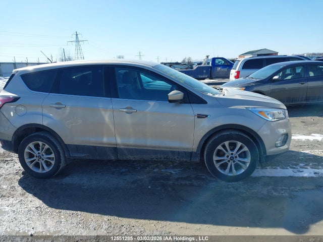 1FMCU0GD5HUE11176 Ford ESCAPE SE