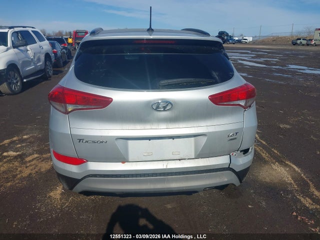 KM8J3CA27HU342025 Hyundai TUCSON SE
