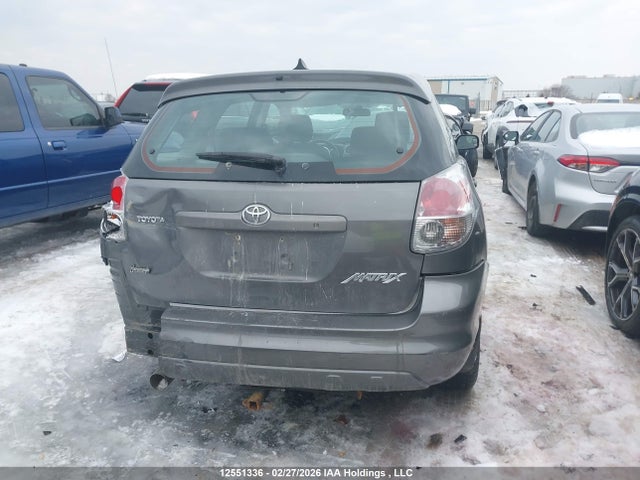 2005 Toyota Matrix Wagon მანქანა იყიდება აუქციონზე, vin: 2T1KR32EX5C858176, აუქციონის ნომერი: 12551336
