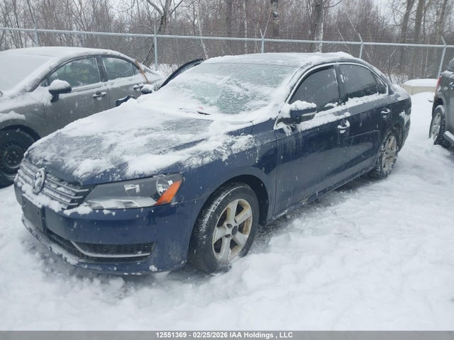 Продажа на аукционе авто 2015 Volkswagen Passat S, vin: 1VWAS7A32FC115445, номер лота: 12551369