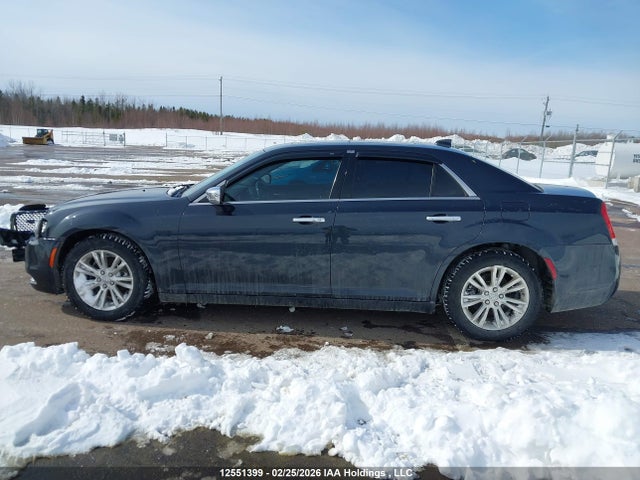 Продажа на аукционе авто 2018 Chrysler 300 Limited, vin: 2C3CCAEG3JH226261, номер лота: 12551399