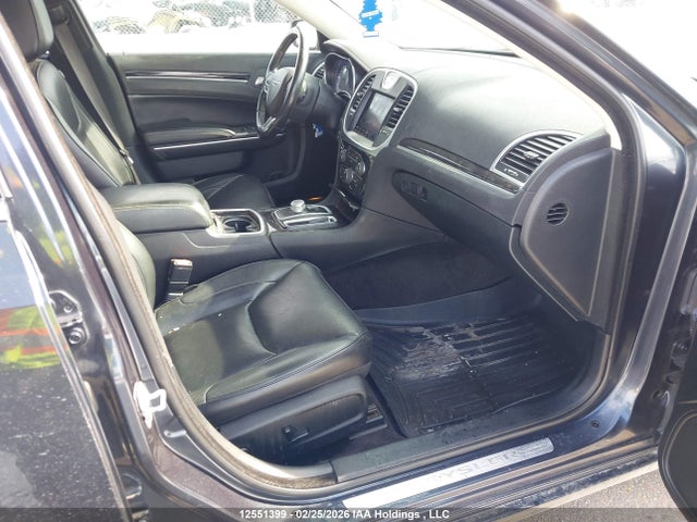 Продажа на аукционе авто 2018 Chrysler 300 Limited, vin: 2C3CCAEG3JH226261, номер лота: 12551399
