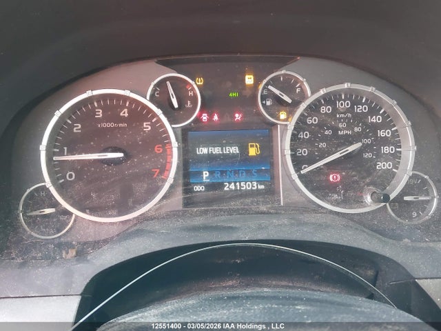5TFUY5F16EX369015 Toyota Tundra Sr 5.7l V8