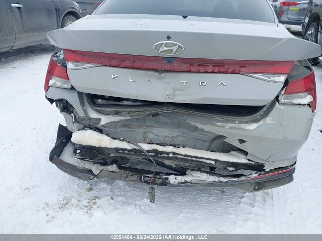 KMHLM4AG4NU340686 Hyundai ELANTRA SEL