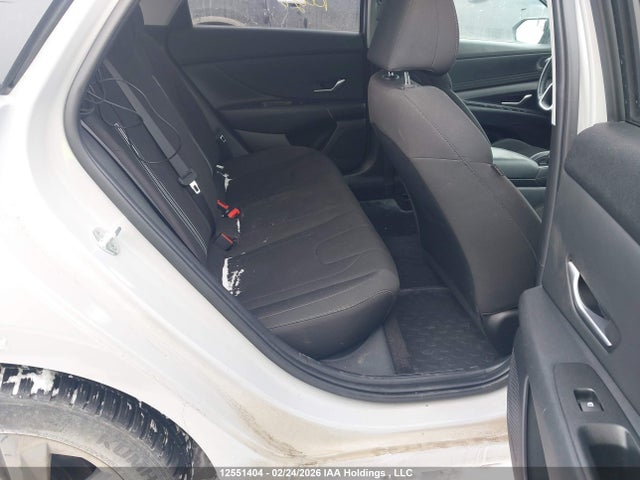 KMHLM4AG4NU340686 Hyundai ELANTRA SEL