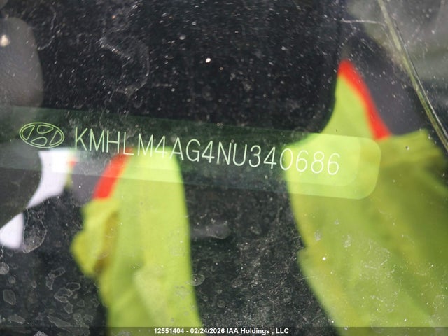 KMHLM4AG4NU340686 Hyundai ELANTRA SEL