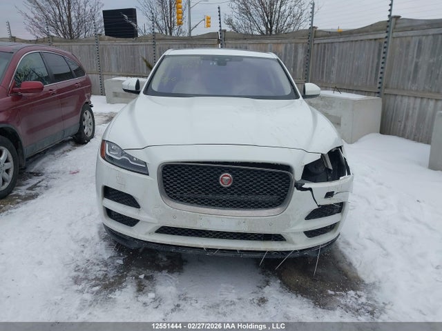 Jaguar F-pace 35t Prestige 2017 SADCK2BVXHA086391 Image 12