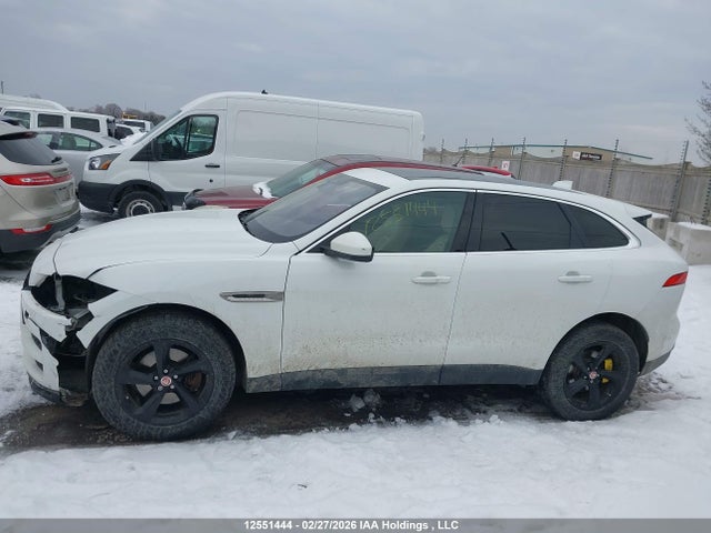 Jaguar F-pace 35t Prestige 2017 SADCK2BVXHA086391 Image 14