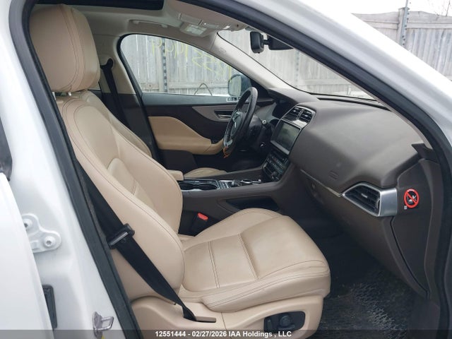 Jaguar F-pace 35t Prestige 2017 SADCK2BVXHA086391 Image 5