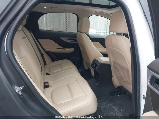 Jaguar F-pace 35t Prestige 2017 SADCK2BVXHA086391 Image 8