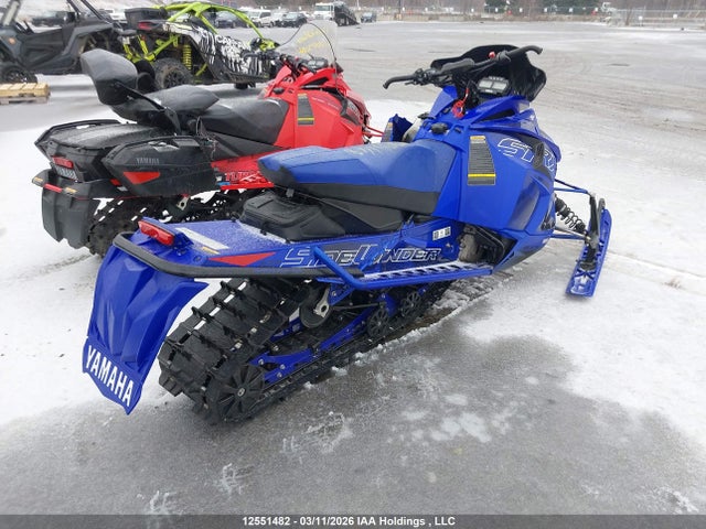 4UF8S4LK5PT104146 Yamaha Sidewinder