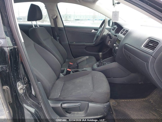 3VW1K7AJ6EM416425 Volkswagen JETTA S