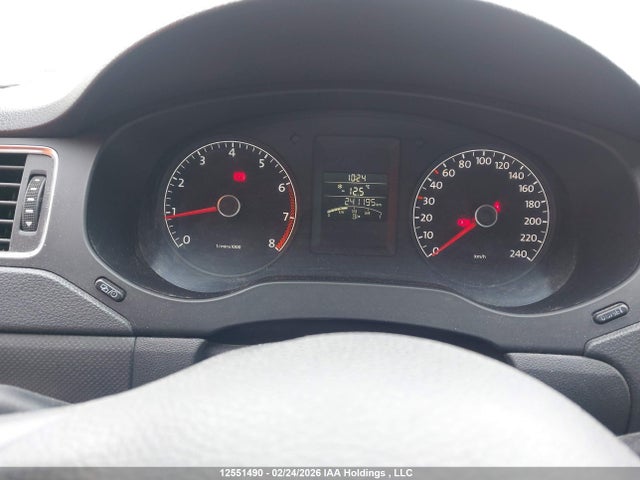 3VW1K7AJ6EM416425 Volkswagen JETTA S