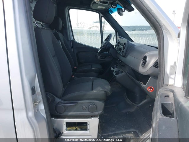 W1Y4DBHY3NP434838 Mercedes-Benz Sprinter 2500