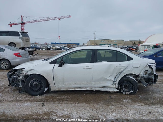 Toyota Corolla Hybrid 2022 JTDBBMBE7N3501069 Image 13