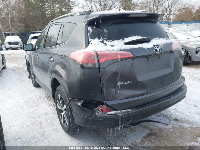 Toyota RAV4 LE 2018 2T3ZFREV7JW443404 Image 3