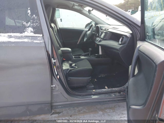Toyota RAV4 LE 2018 2T3ZFREV7JW443404 Image 5