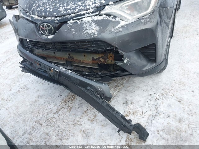 Toyota RAV4 LE 2018 2T3ZFREV7JW443404 Image 6