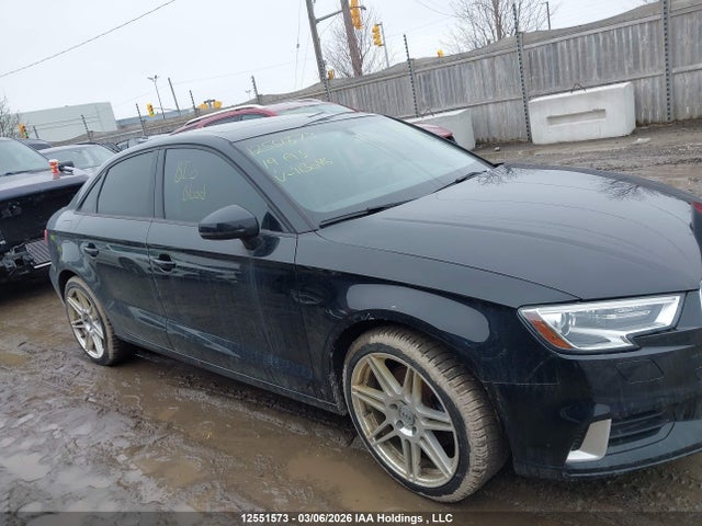 Продаж на аукціоні авто 2019 Audi A3 40 Komfort, vin: WAUAUGFF7KA113046, номер лоту: 12551573