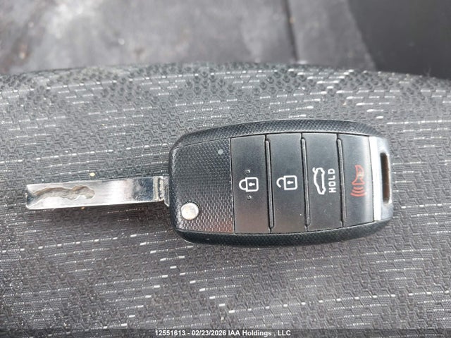 3KPA25AB4JE024919 KIA Rio Lx/lx+