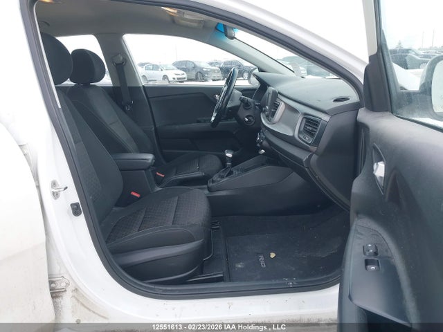 3KPA25AB4JE024919 KIA Rio Lx/lx+