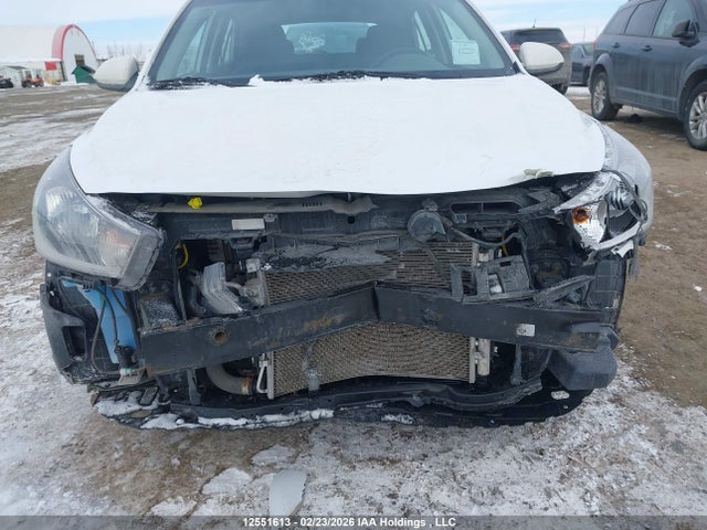 3KPA25AB4JE024919 KIA Rio Lx/lx+