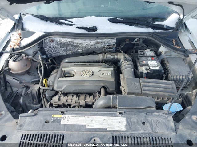 WVGJV7AXXFW546042 Volkswagen Tiguan S/se/sel/r-line