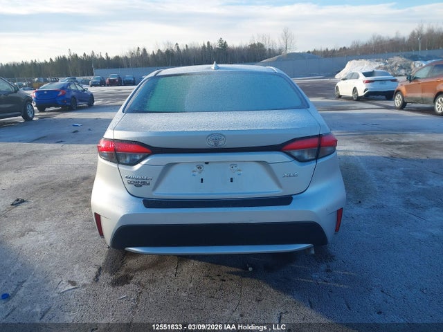 5YFBPRBE3LP038298 Toyota COROLLA LE