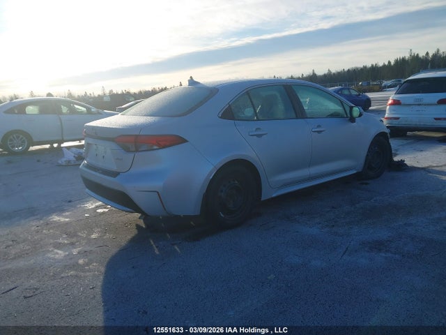 5YFBPRBE3LP038298 Toyota COROLLA LE