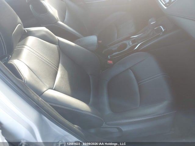 5YFBPRBE3LP038298 Toyota COROLLA LE