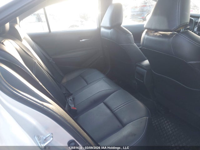 5YFBPRBE3LP038298 Toyota COROLLA LE