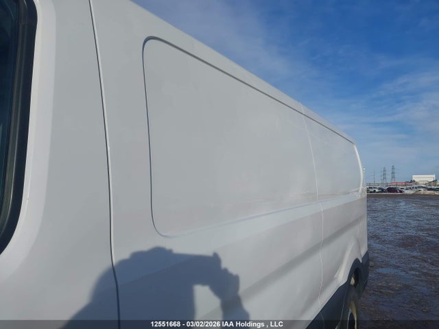 1FTYE2YM4JKB00499 Ford Transit-150