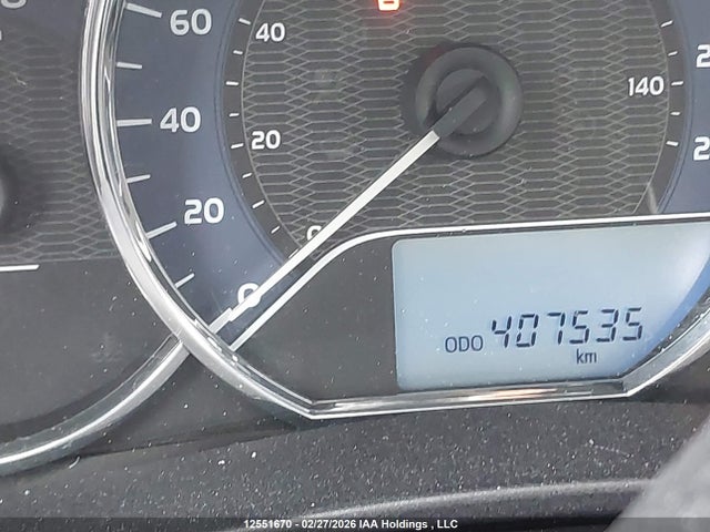 12551670 :رقم المزاد ، 2T1BURHE8FC371584 vin ، 2015 Toyota Corolla Le مزاد بيع