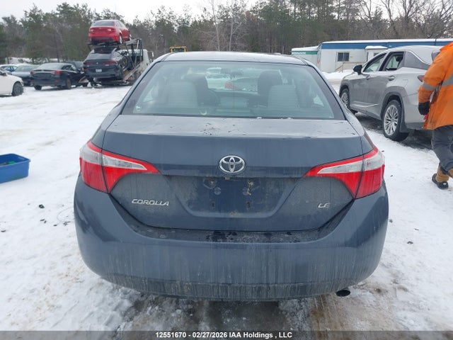 12551670 :رقم المزاد ، 2T1BURHE8FC371584 vin ، 2015 Toyota Corolla Le مزاد بيع