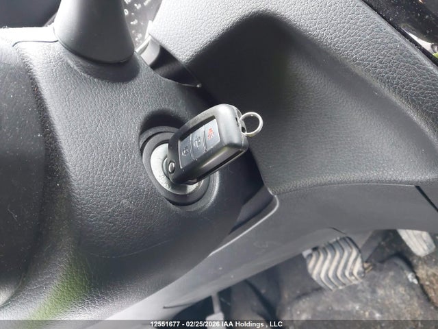 JN1BJ1AW5MW435777 Nissan Qashqai S