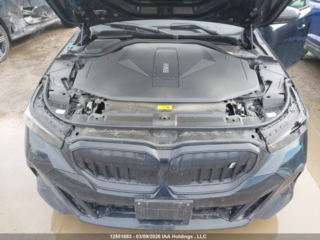 WBY13HG03SCS09880 BMW i5