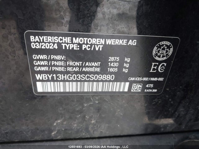 WBY13HG03SCS09880 BMW i5